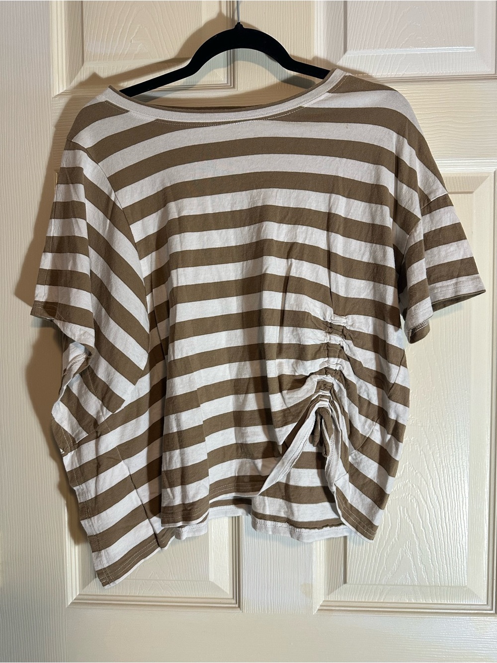 Ruched Striped Short Sleeve Tee - White & Brown